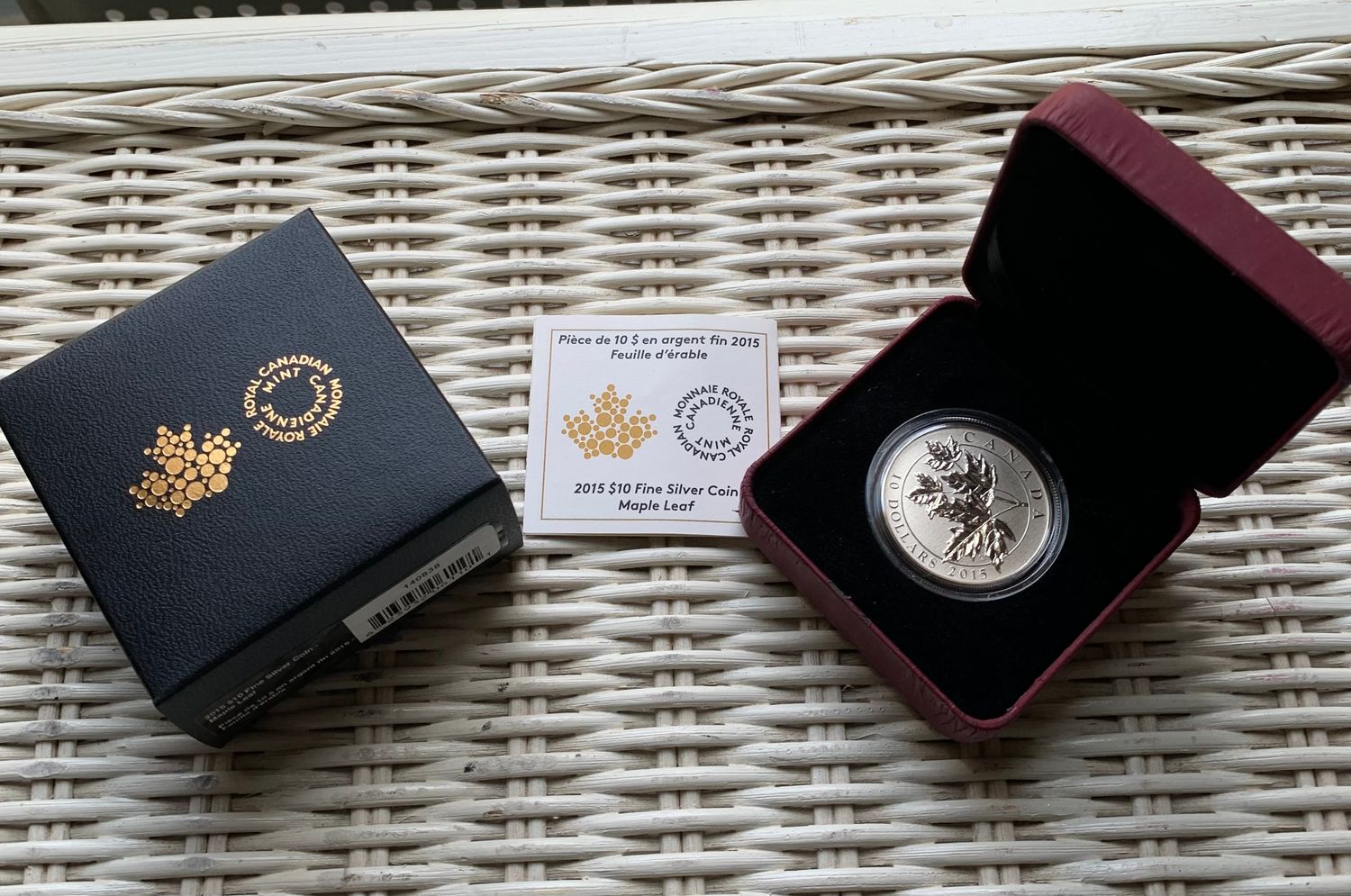 2015 $10 Fine Silver Coin - Maple Leaf