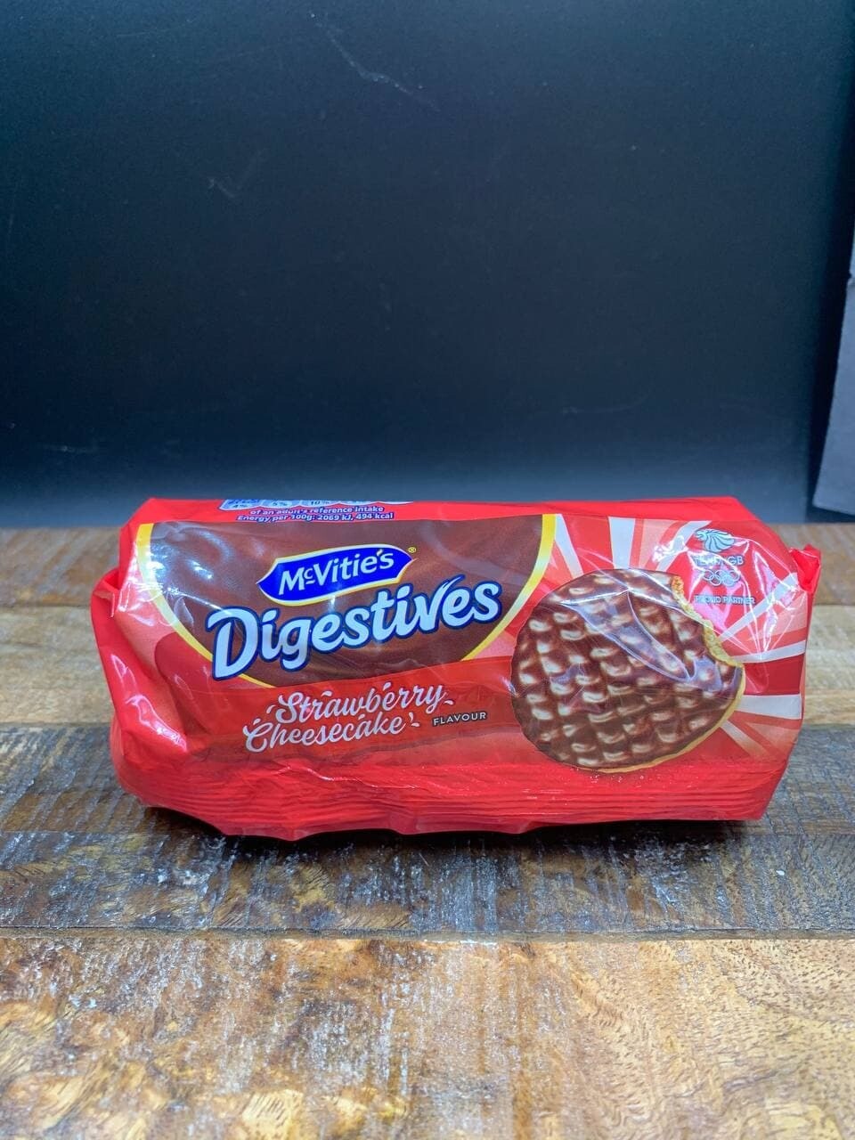 Mcvities Digestives Strawberry Cheesecake Flavour 243g