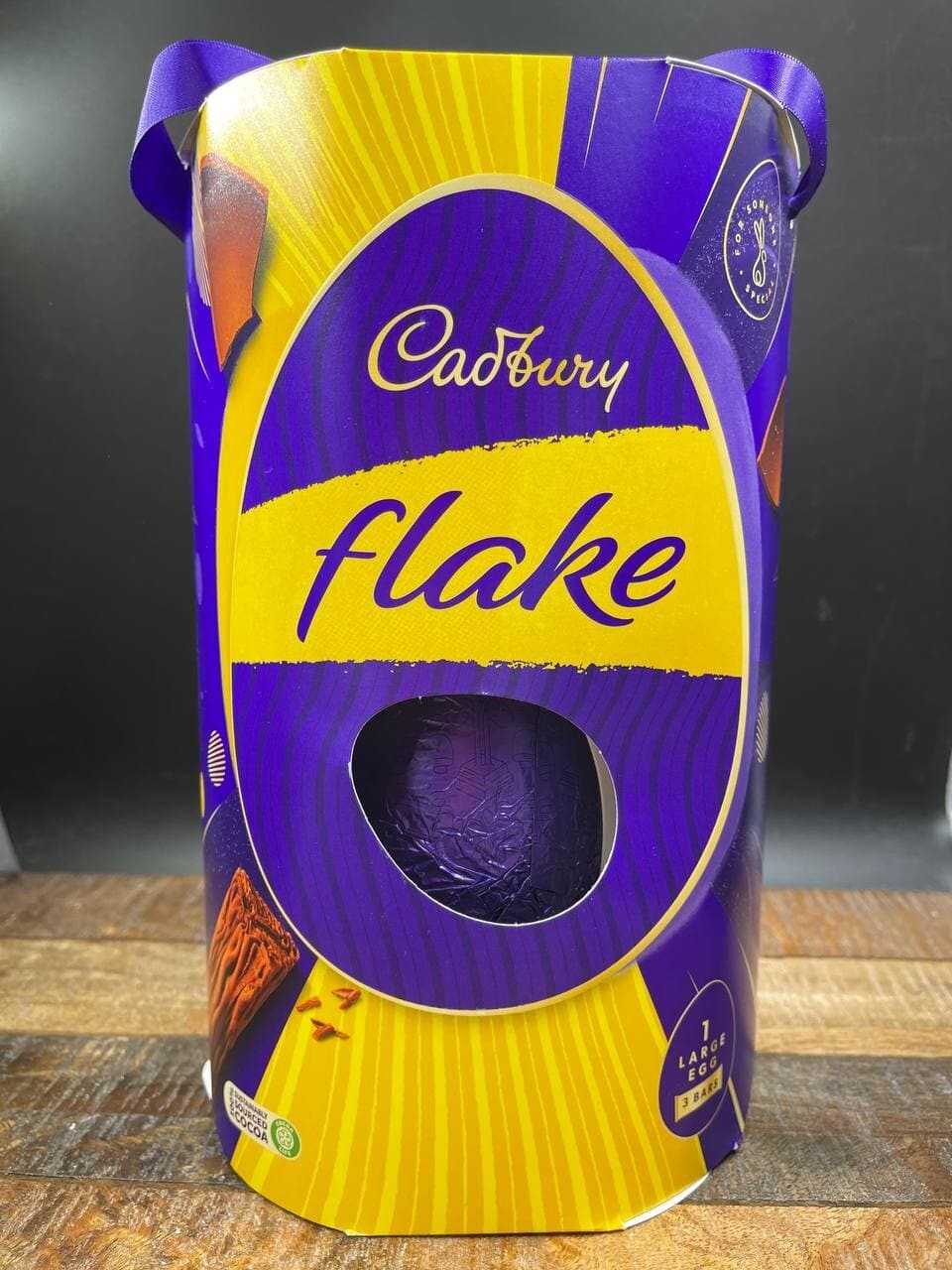 Cadbury Flake Easter Egg 231g