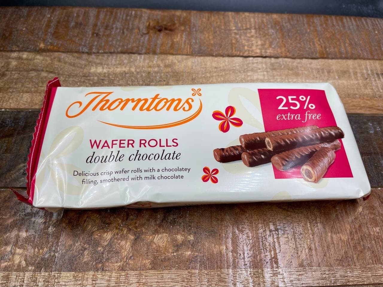 Thorntons Wafer Rolls Double Chocolate 129g