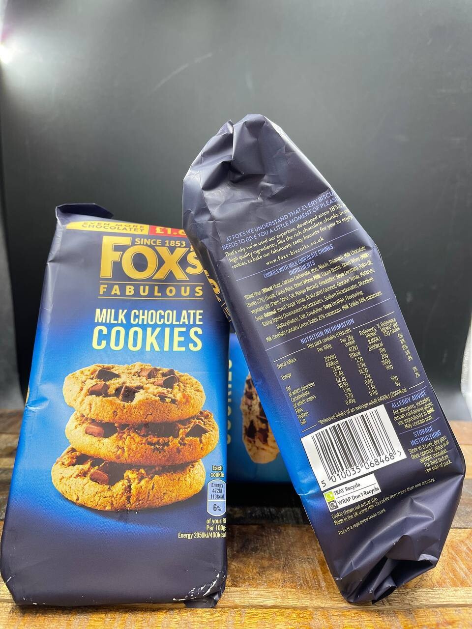 Fox's Fabulous Milk Chocolate Cookies 180g