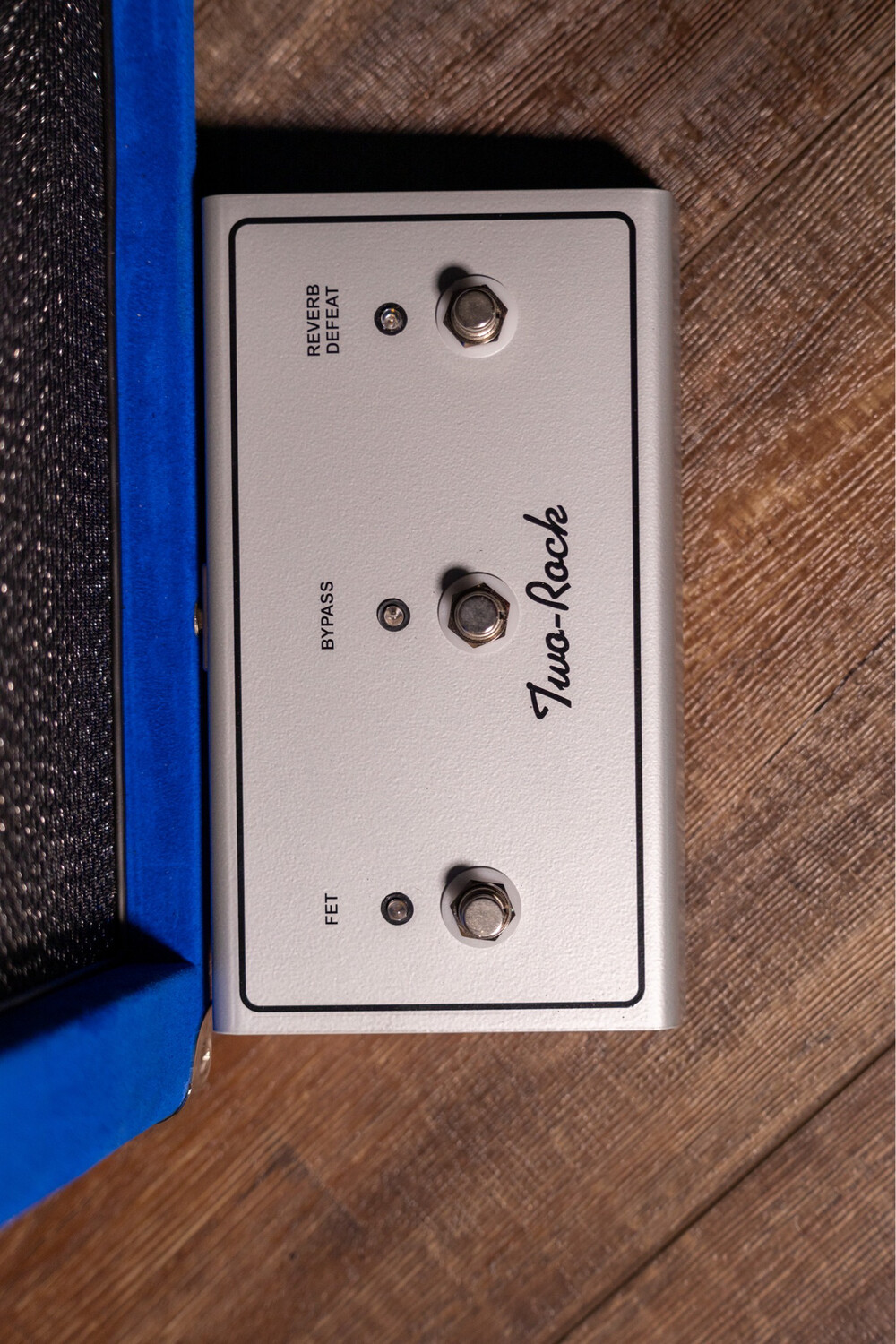 Two Rock Classic Reverb Signature 100w Royal Blue Suede