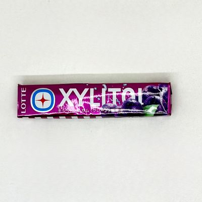 Lotte Xylitol Gum Grape