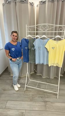 Shirts / Tops