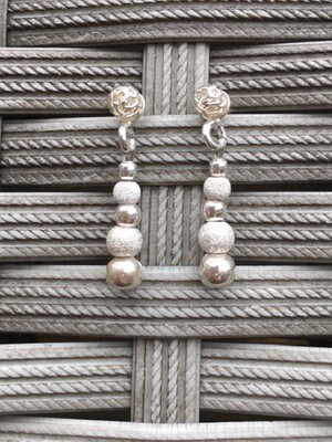Zilveren oorbellen 925 met gediamanteerde sierstukjes