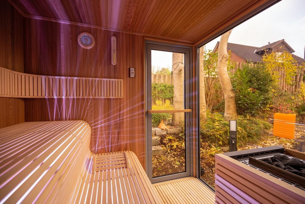 LUXURY Outdoor Sauna 245cm of 305cm