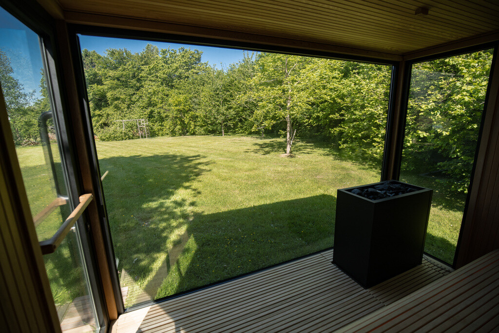 LUXURY Outdoor Sauna 245cm of 305cm
