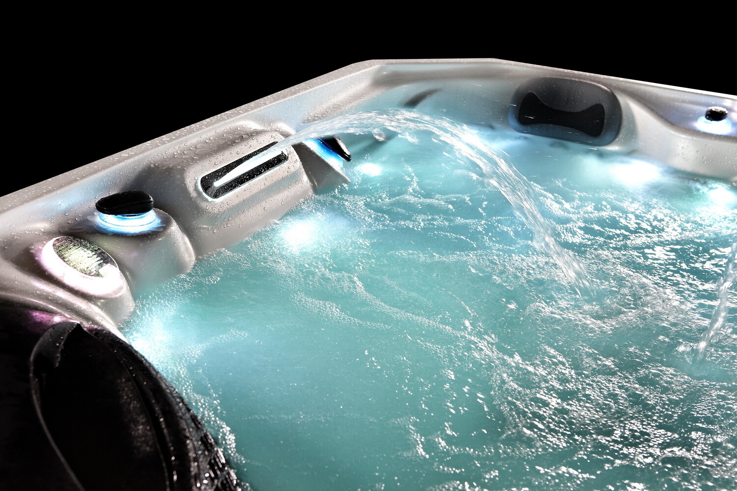 IDEALe Spas PRESTIGE60 224x224x95cm 61jets 3pompen toonzaalmodel