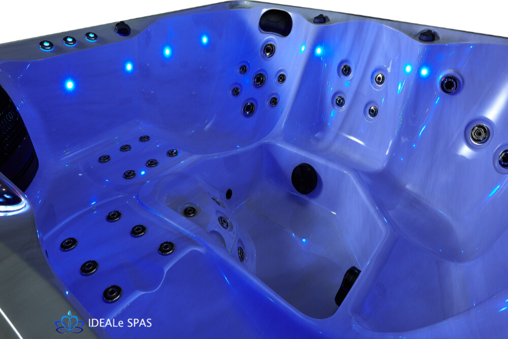 IDEALe Spas PRESTIGE PHOENIX 200x200x83cm 46jets 3 pompen