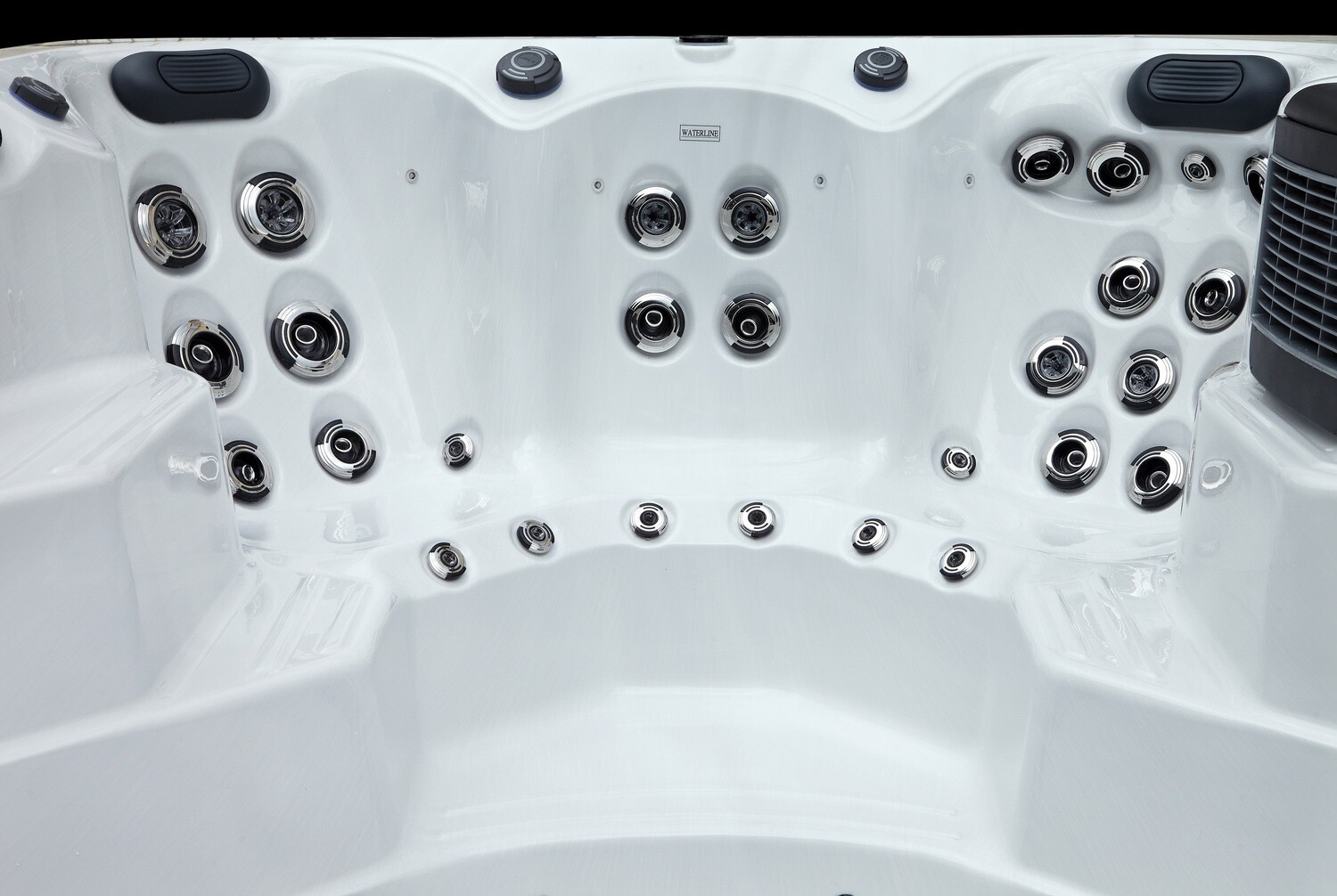 IDEALe SPAS SWIMSPA ZWEMSPA EXCELLENT SEATS