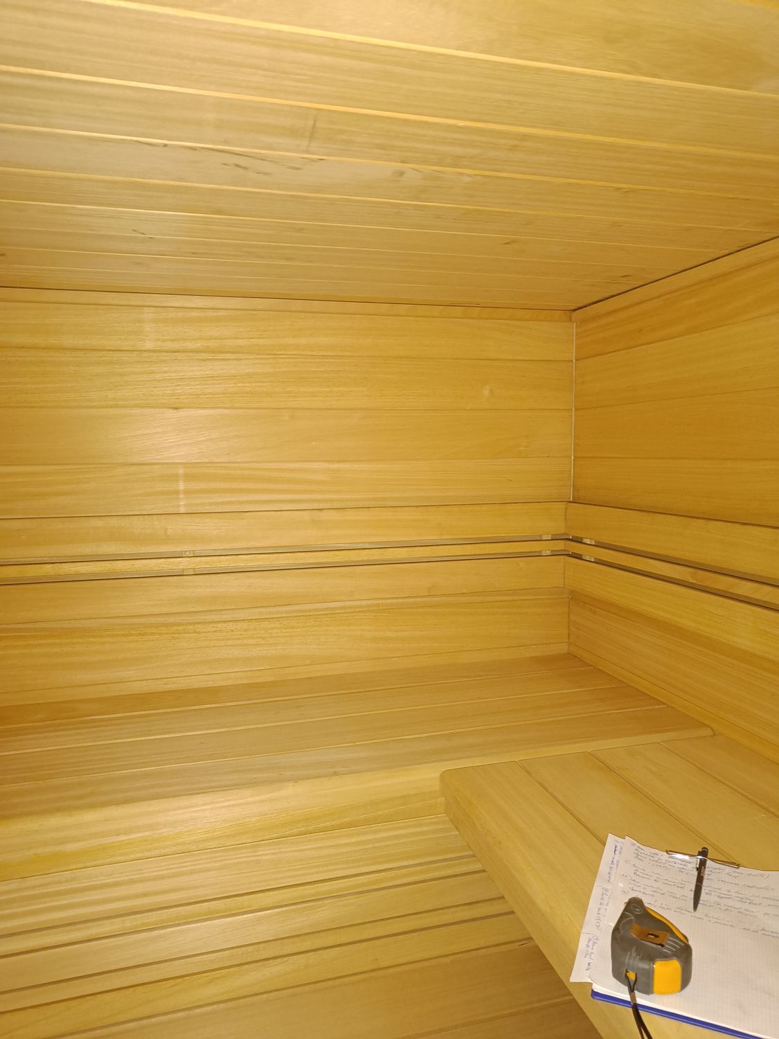 Sauna's en infraroodcabines toonzaalmodellen, reeds opgebouwd aan verlaagde prijs, diverse modellen!!!