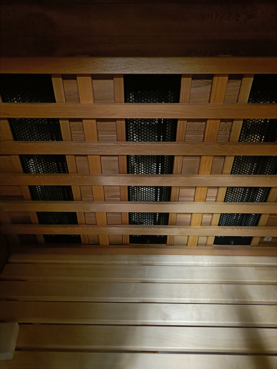 Sauna's en infraroodcabines toonzaalmodellen, reeds opgebouwd aan verlaagde prijs, diverse modellen!!!