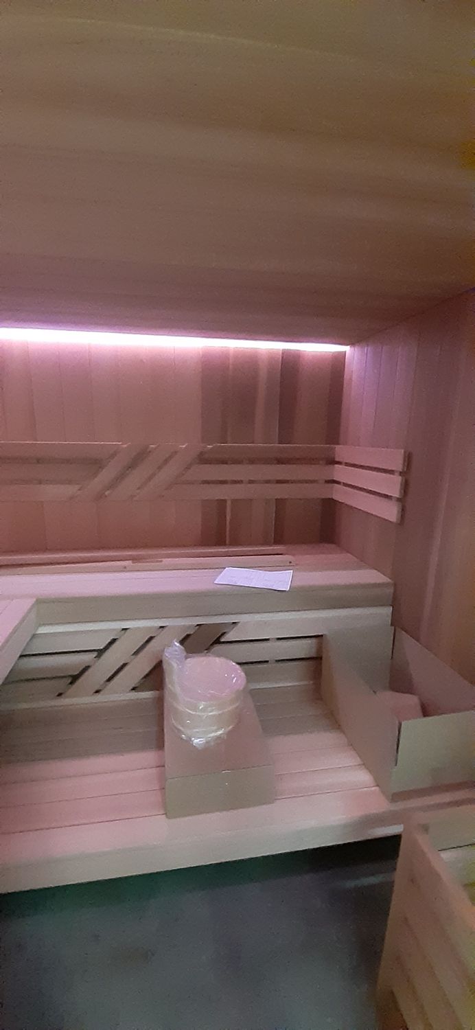 Sauna's en infraroodcabines toonzaalmodellen, reeds opgebouwd aan verlaagde prijs, diverse modellen!!!