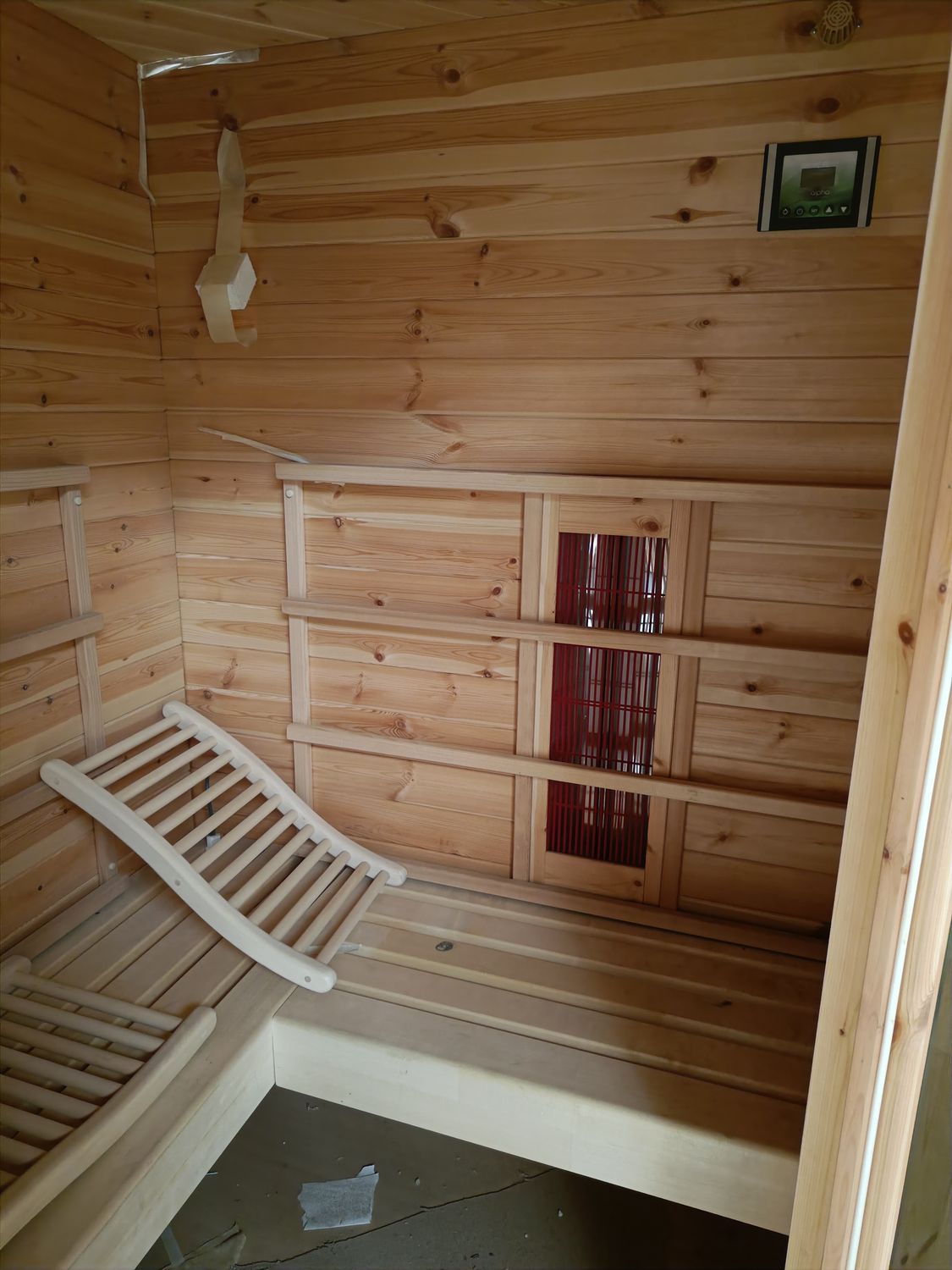 Sauna's en infraroodcabines toonzaalmodellen, reeds opgebouwd aan verlaagde prijs, diverse modellen!!!