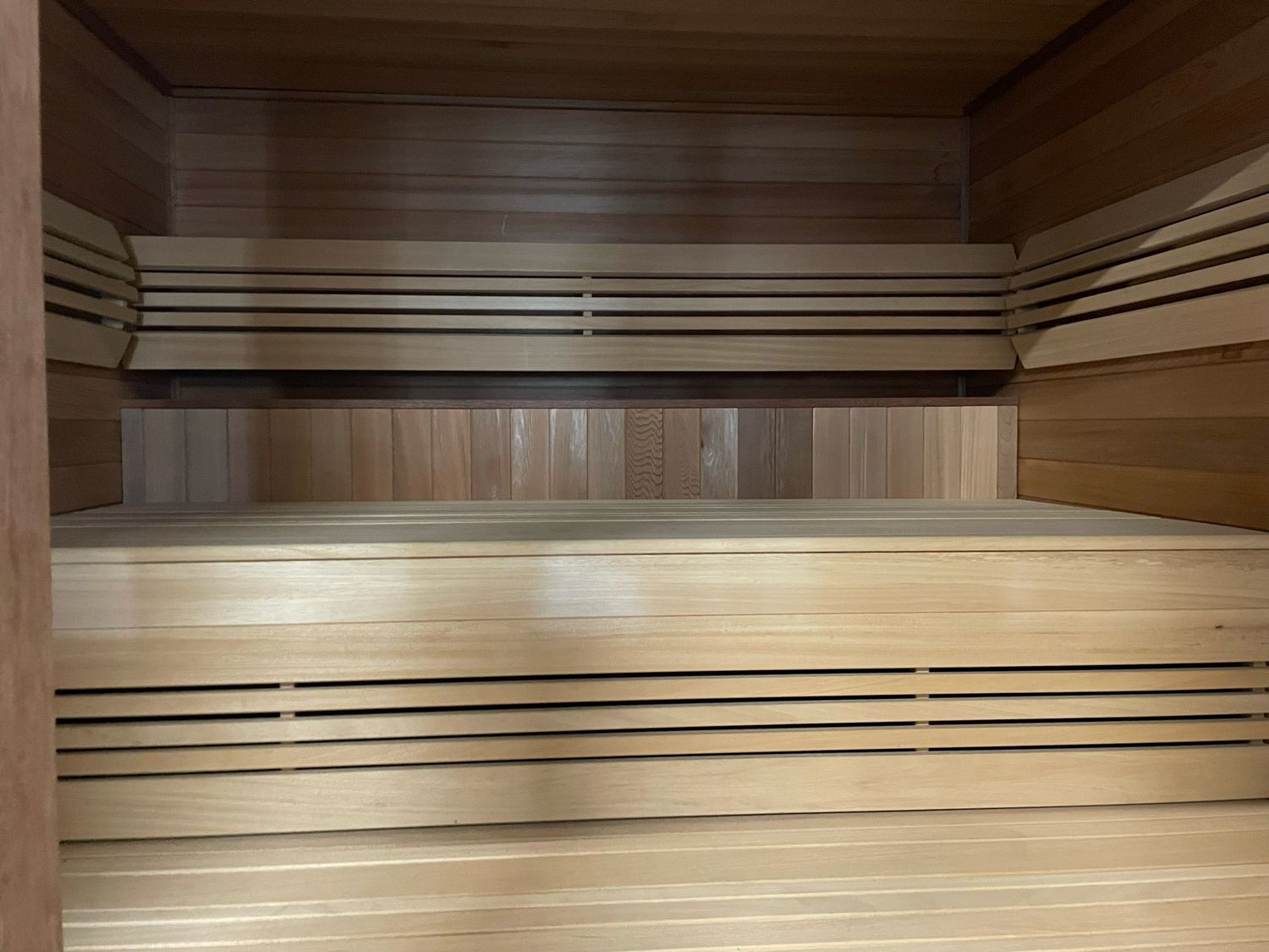 Sauna's en infraroodcabines toonzaalmodellen, reeds opgebouwd aan verlaagde prijs, diverse modellen!!!