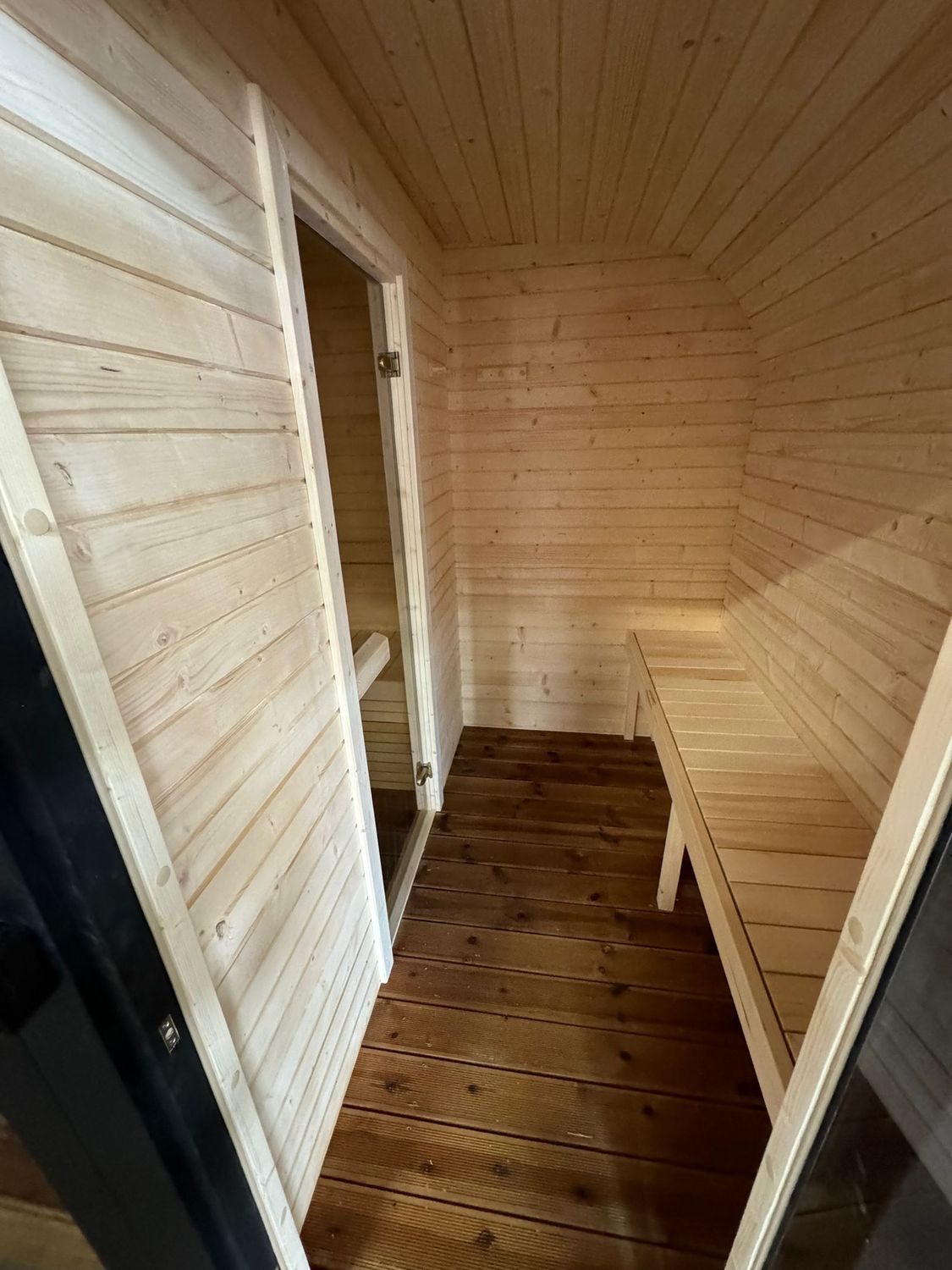 ULCOSAUNA Outdoor met relax ruimte 340 of 400cm x H240 x D240cm