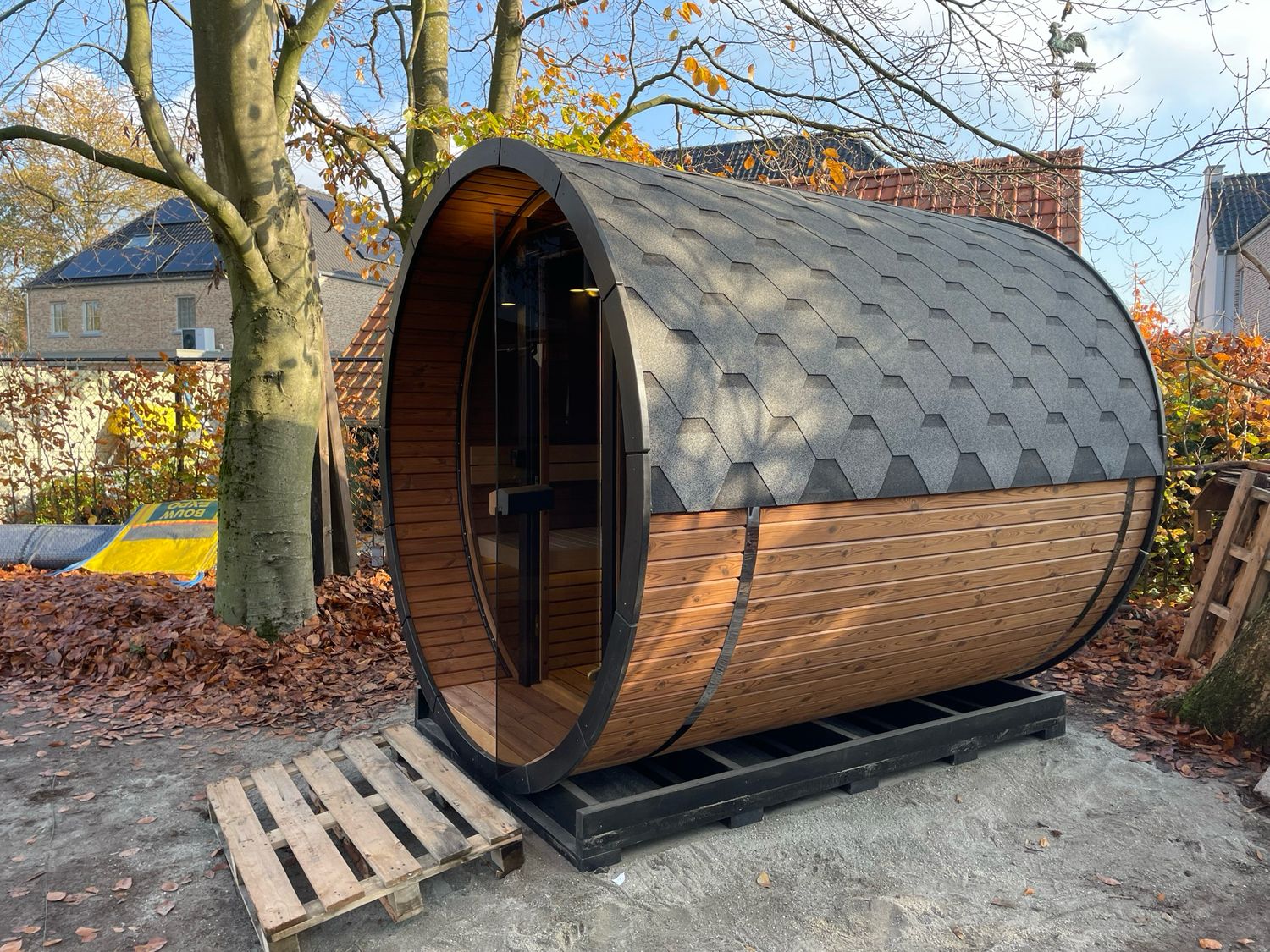 IDEALe BARREL Thermowood Sauna Outdoor met Terras ø235cm H=240cm