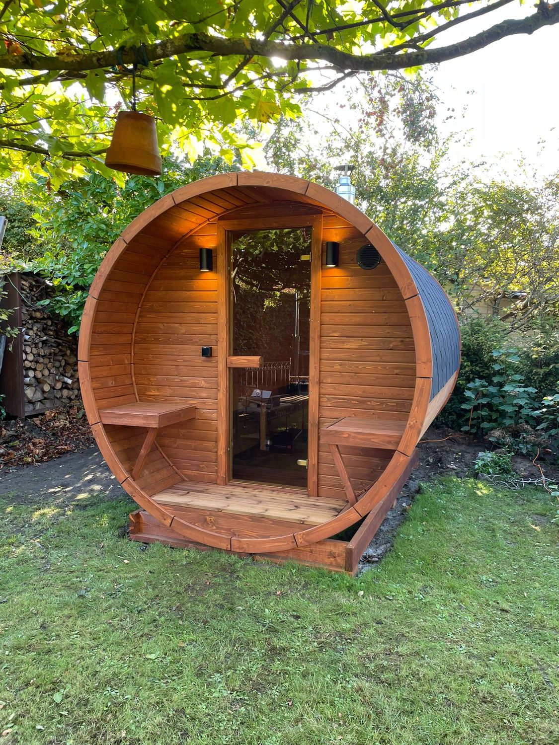 IDEALe BARREL Thermowood Sauna Outdoor met kleedkamer + Terras ø235cm H=240cm