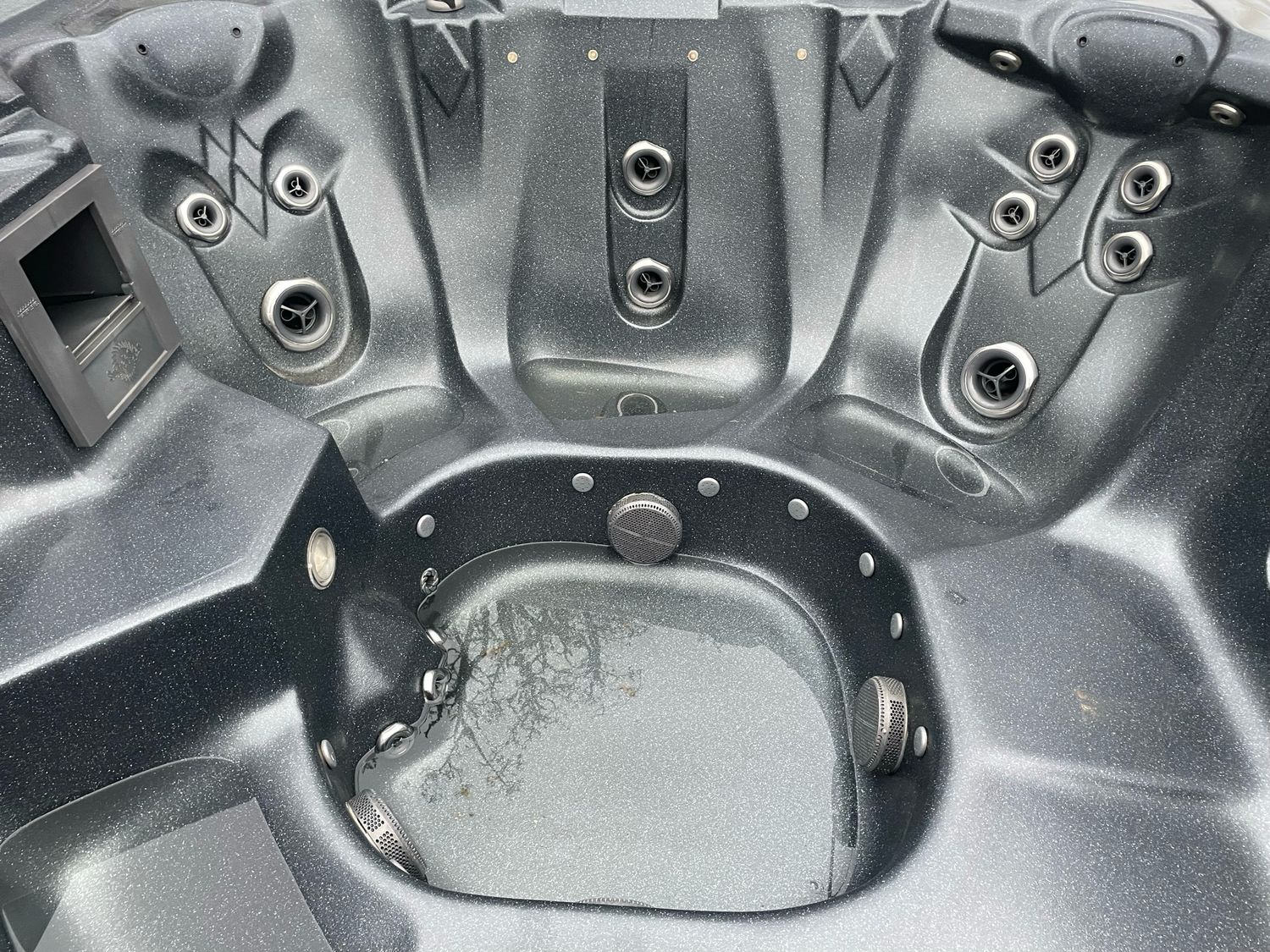 Sunbelt Spa 72 JETS 205x205cm 2e kans, jonge spa