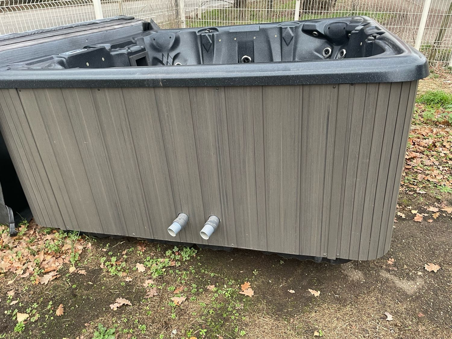 Sunbelt Spa 72 JETS 205x205cm 2e kans, jonge spa