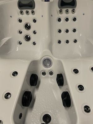 IDEALe SPAS PROMOTIE SPA MADRID43 214x165x88 43jets 3 pompen
