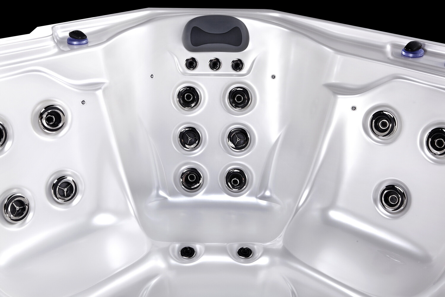 IDEALe Spas PRESTIGE60 224x224x95cm 61jets 3pompen toonzaalmodel
