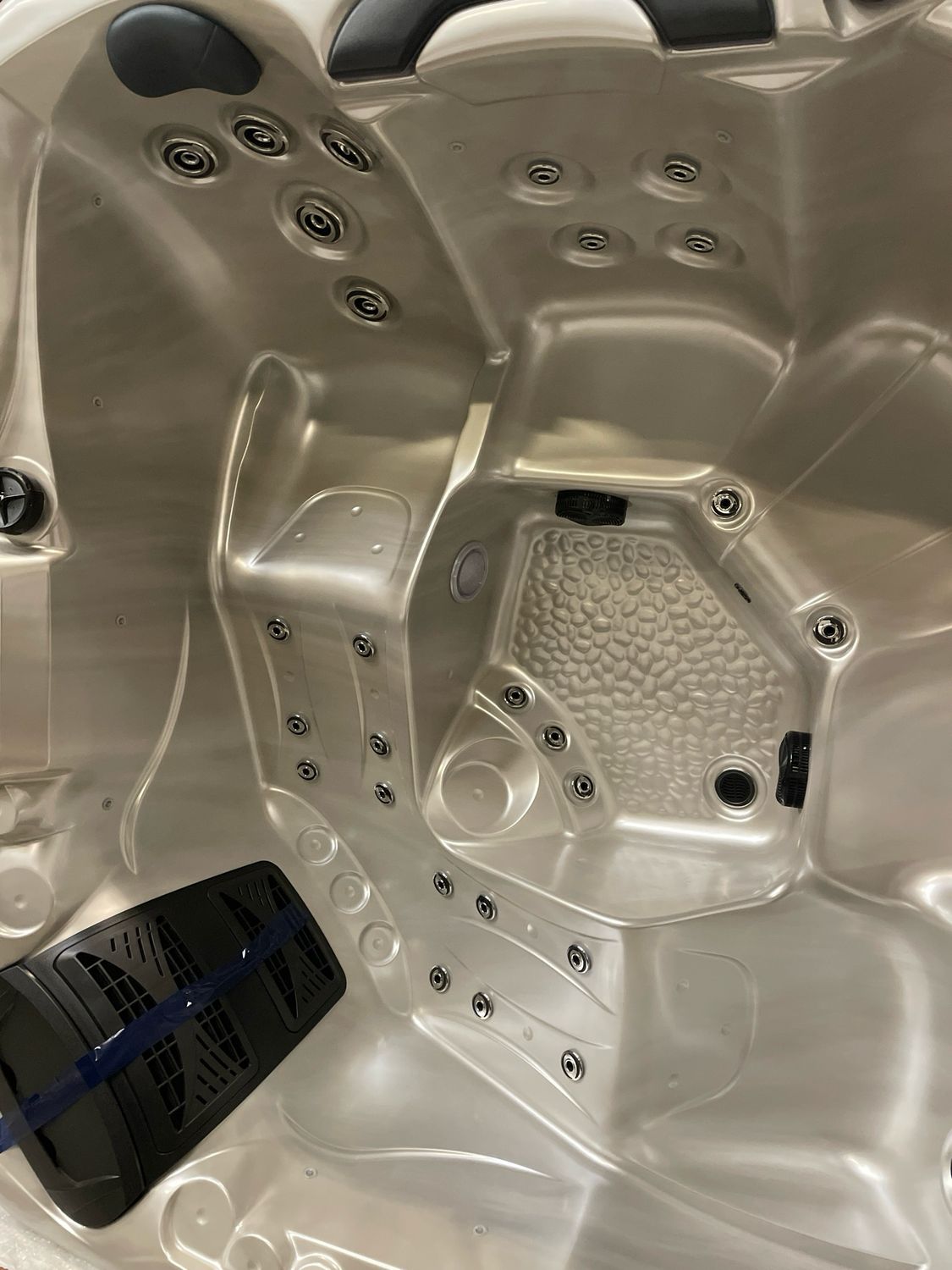 IDEALe Spas Plug &amp; Play PRIDE40 200x200x93 42jets