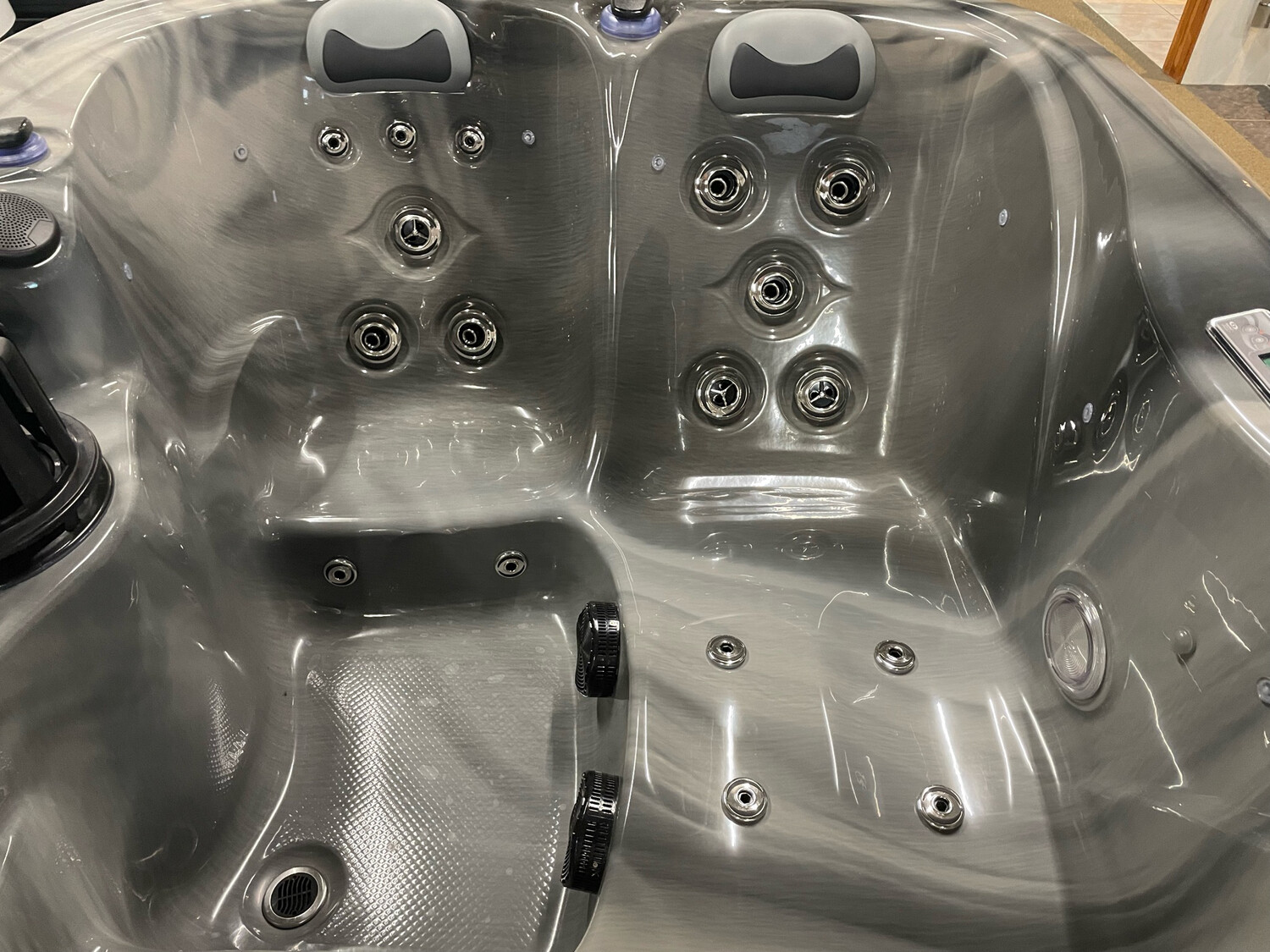 IDEALe Spas Plug &amp; Play MADRID26 214x165x88 26jets