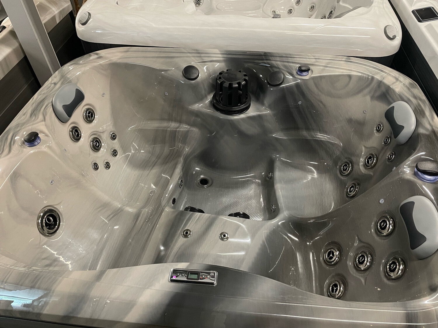 IDEALe Spas Plug &amp; Play MADRID26 214x165x88 26jets