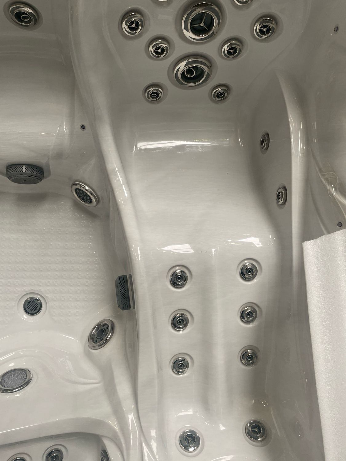 IDEALe Spas Diamant CHLOE 230x230x99 72jets 3pompen