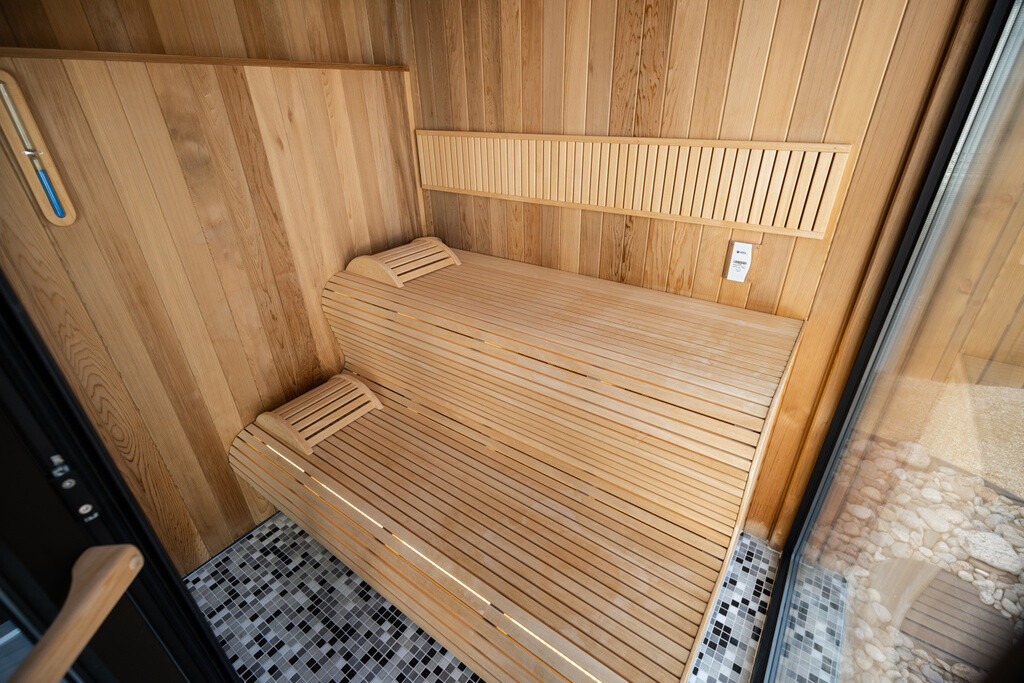 WELLNESS at HOME Outdoor House 440x160cm