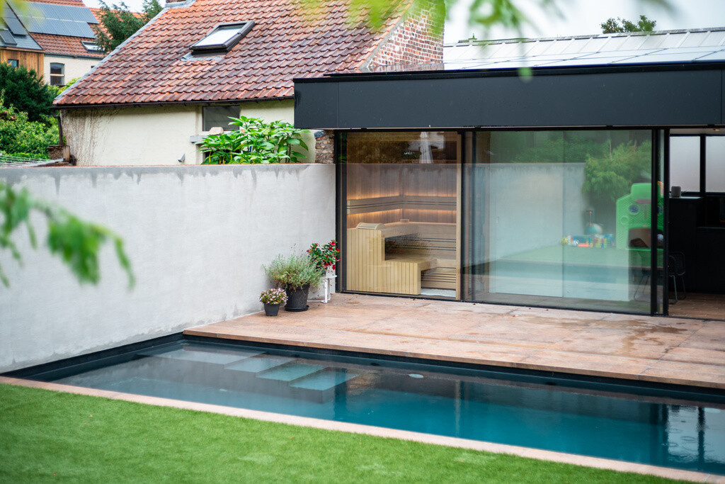 WELLNESS at HOME Outdoor House 440x160cm