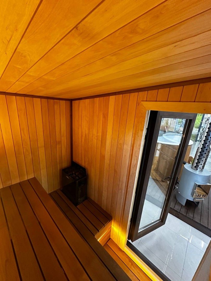 SQUARE ECO Sauna Outdoor 150cm x 230cm H=255cm SQUARE ECO Sauna Outdoor 150cm x 230cm H=255cm