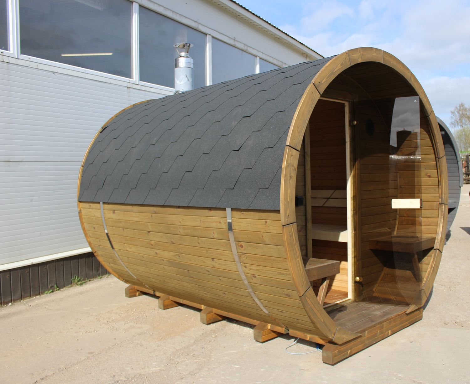 IDEALe BARREL Thermowood Sauna Outdoor met Terras ø235cm H=240cm