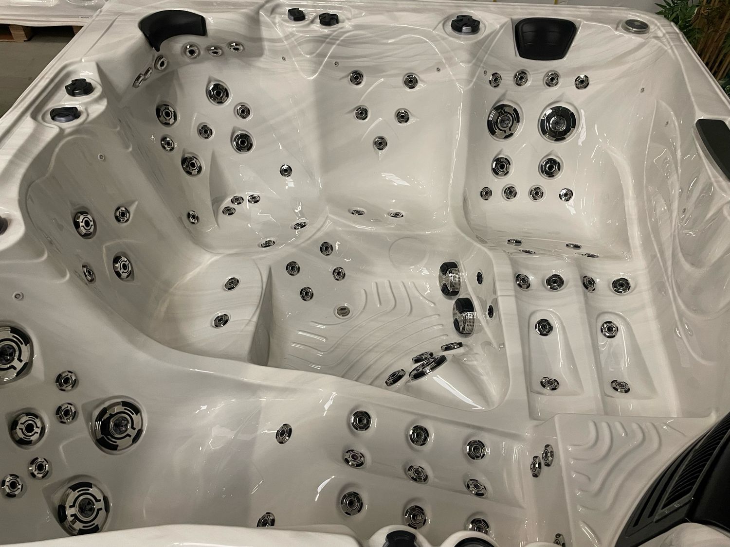 IDEALe Spas PRESTIGE DALLAS  220x220x86cm 95jets 3pompen