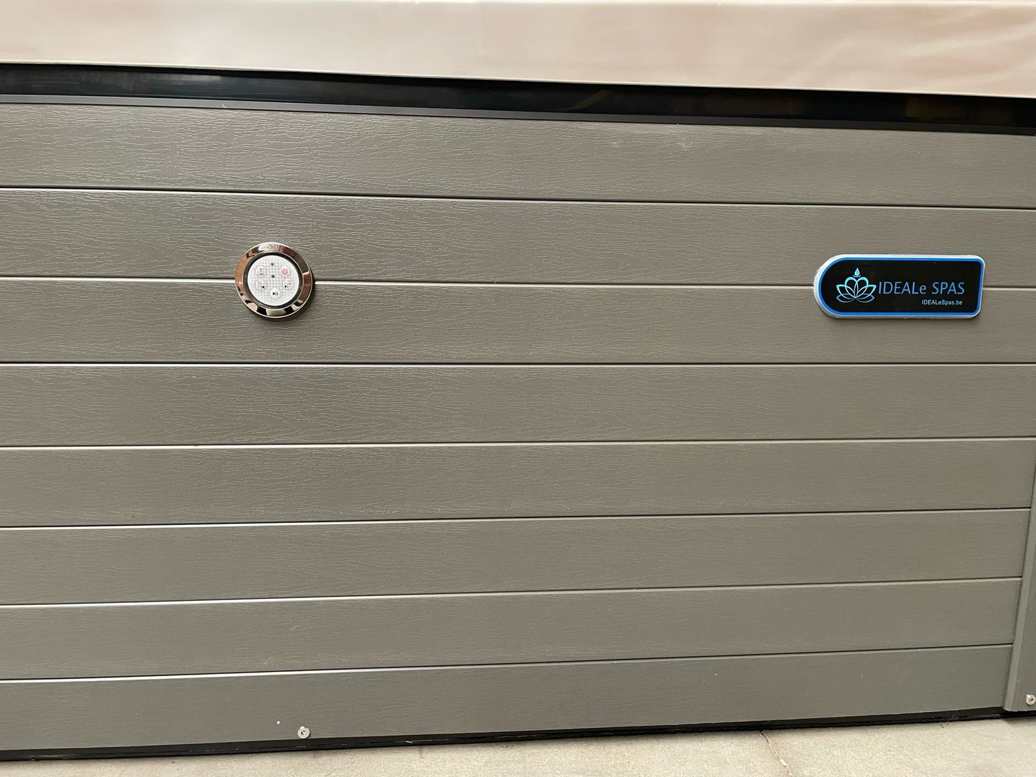IDEALe Spas PRESTIGE BRUGES 200x165x78cm 44jets 2pompen