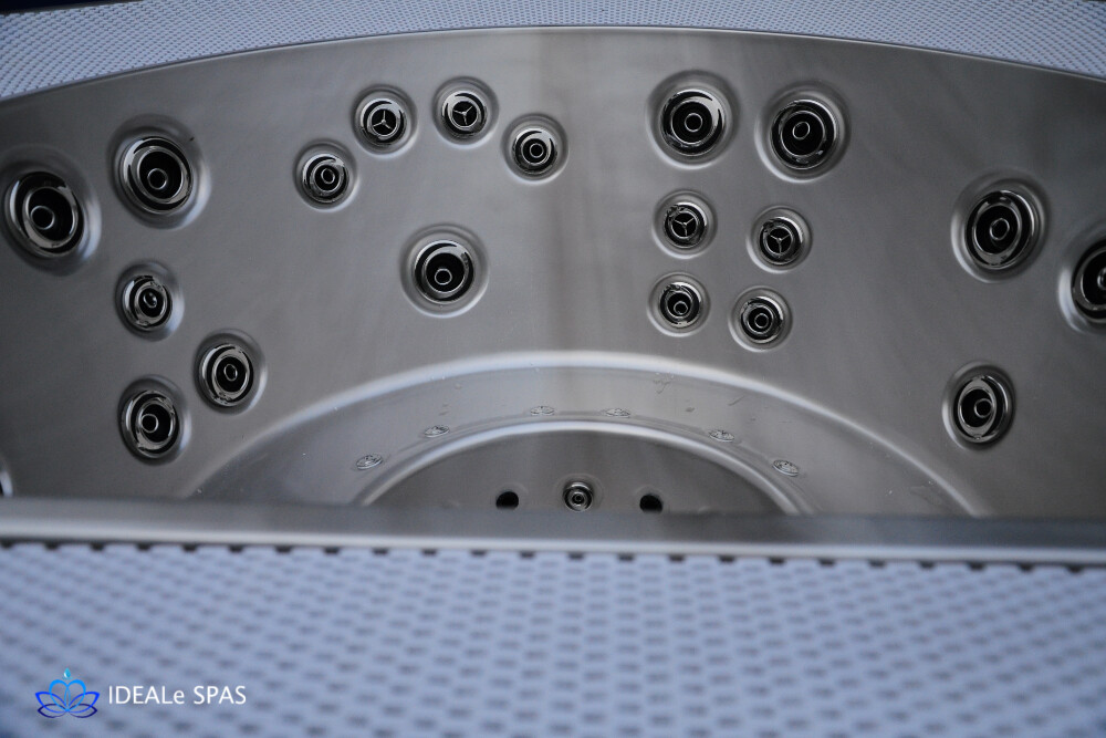 IDEALe Spas PRESTIGE MONTE CARLO OVERLOOP SPA 240x95cm 53jets 4pompen