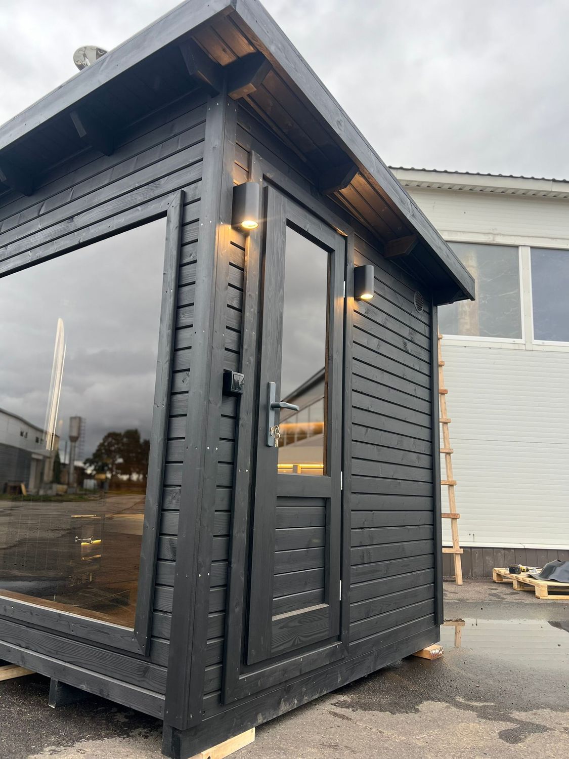 COMFY Sauna Outdoor Infrarood + kleedkamer