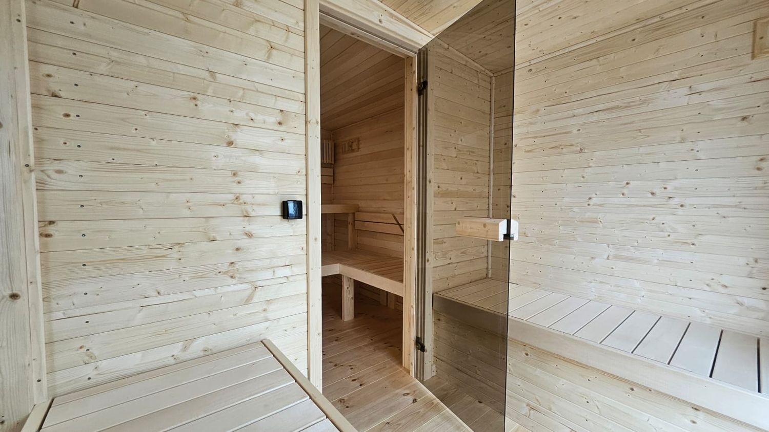 COMFY Sauna Outdoor Infrarood + kleedkamer
