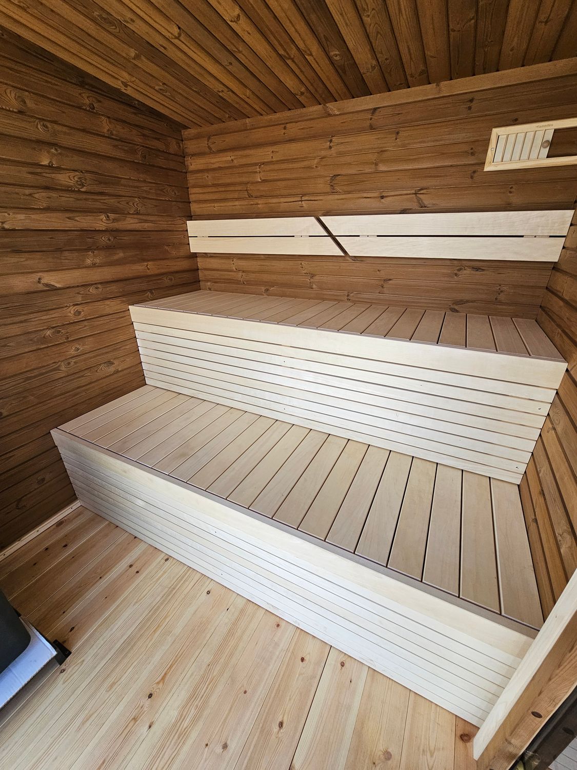 COMFY Sauna Outdoor Infrarood + kleedkamer