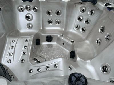 IDEALe Spas STAR PRIDE60 POWER+ 200x200x90 56jets 3pompen IDEALe Spas STAR PRIDE60 POWER+ 200x200x90 56jets 3pompen