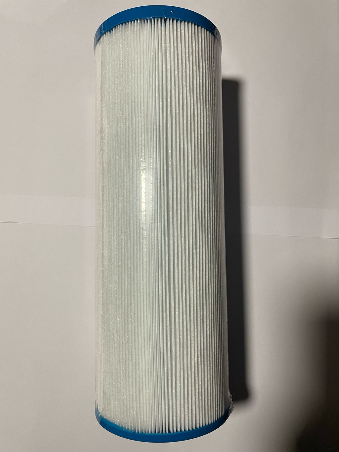 IDEALe SPAS FILTER DIAMANT SERIE MET DRAAD VROUW IN BODEM IDEALe SPAS FILTER DIAMANT SERIE MET DRAAD VROUW IN BODEM