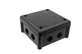 Aftakdoos 102x102x56mm - 7 ingangen IP66 Zwart