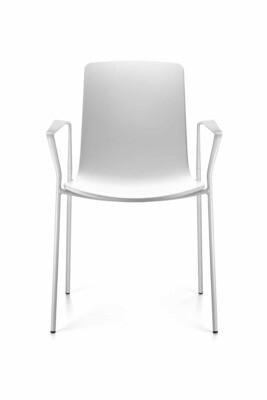 Silla Lottus High de Enea con brazos de aluminio.