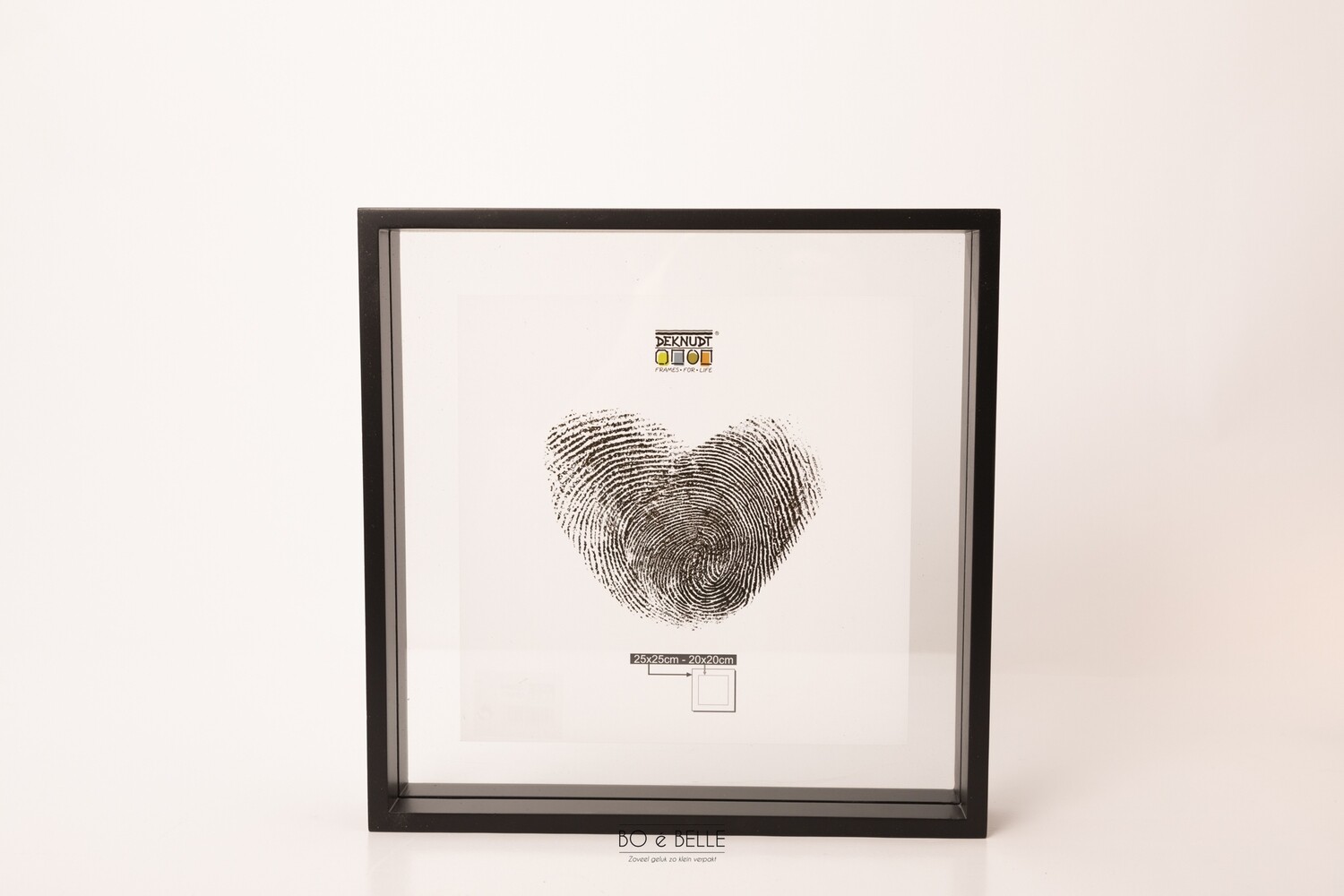 Glaskader in zwart hout met zwevend foto effect 25x25