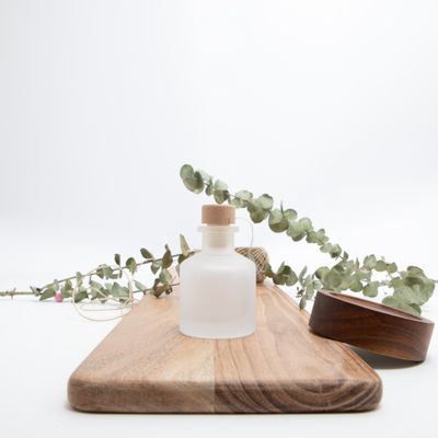 Geurflesje 50ml Met Houten Schroefdop - Frosted wit