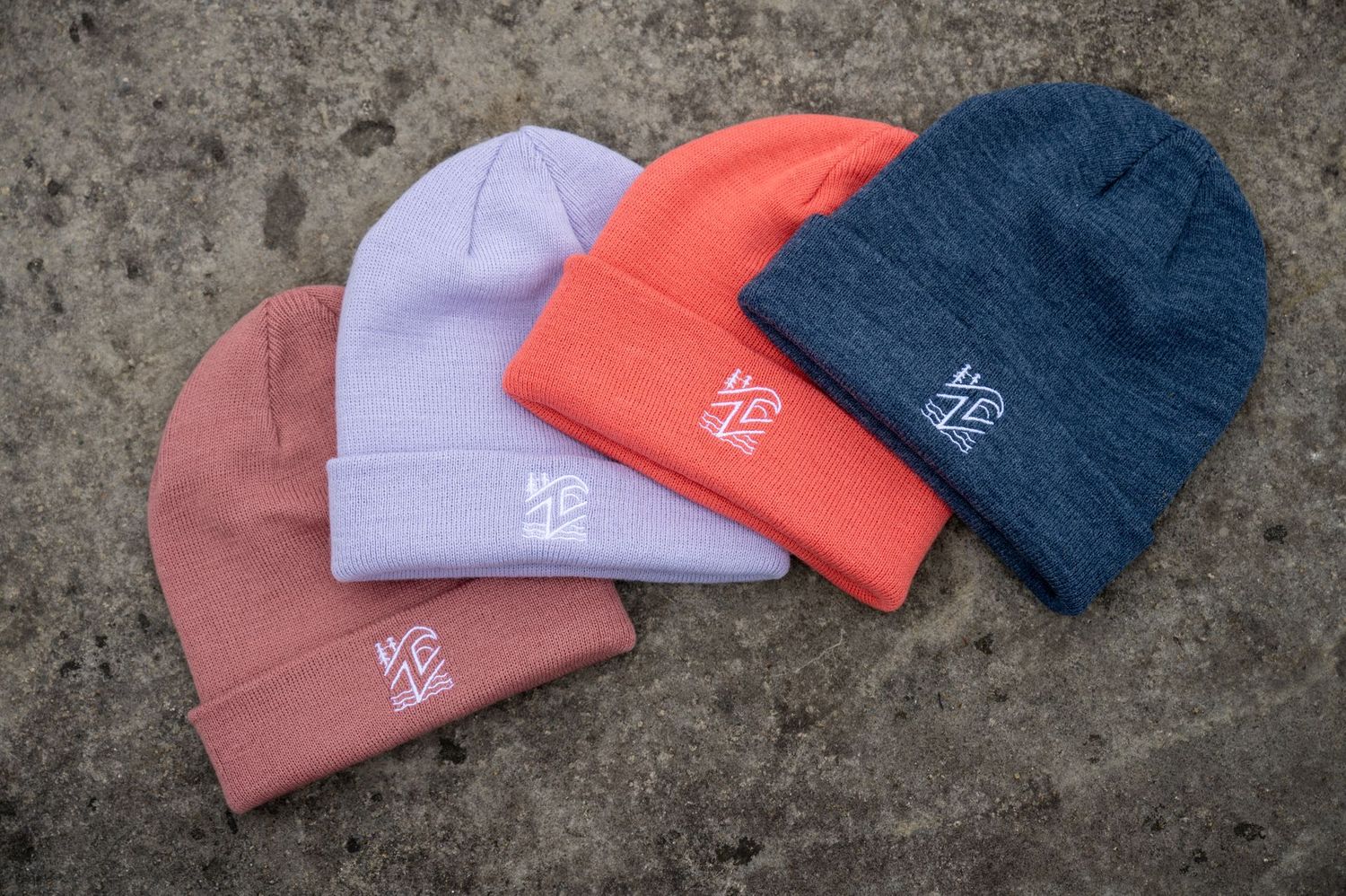 Bonnets brodés