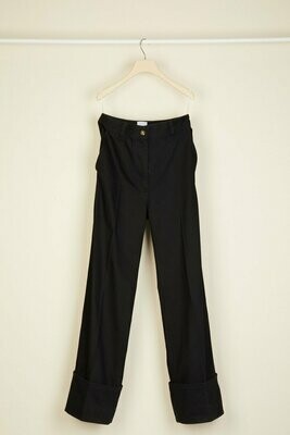 PATOU Umgeschlagene Hose mit weitem Bein aus Bio-Denim PATOU Umgeschlagene Hose mit weitem Bein aus Bio-Denim