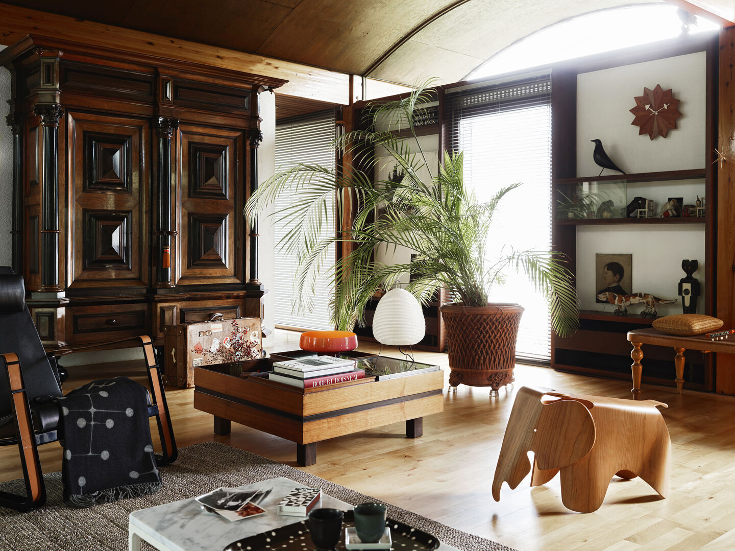 Vitra | Eames Elephant Plywood Amerikaans kersen
