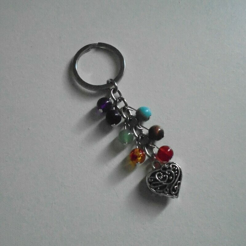 Porte-clés, motif coeur stylisé, en métal argent et pierres fines naturelles, neuf